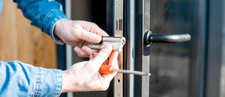 Commercial Locksmith Livingston
